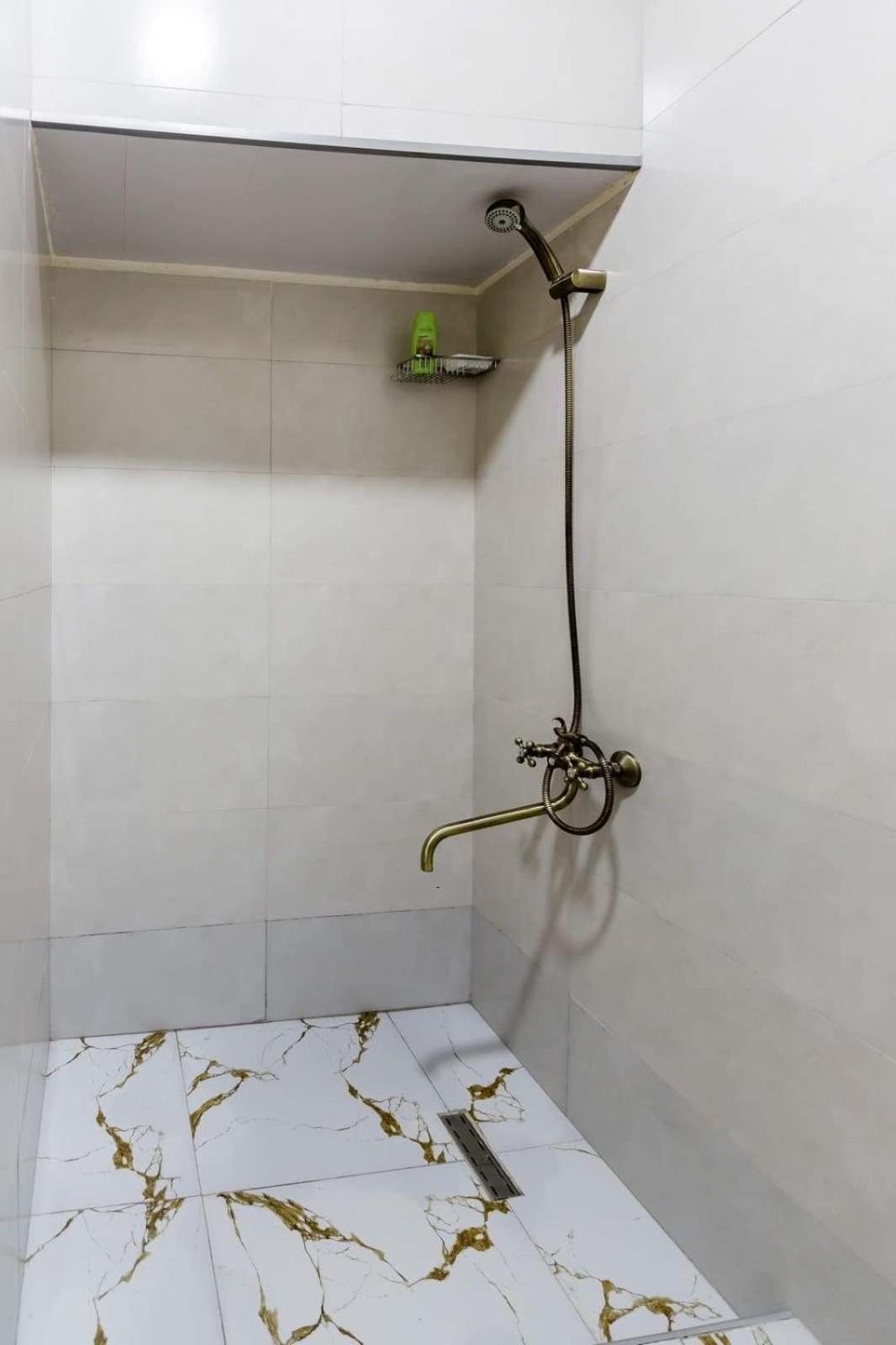 Nina'S Apartaments Tbilisi Bagian luar foto